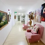Отель Berg 3*
