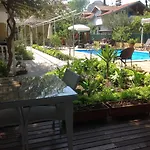 Отель Berg Дальян