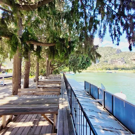 Otel Berg 3*