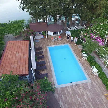Berg Otel 3*