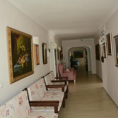 Отель Berg 3*