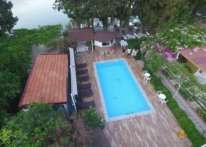 Berg Hotel 3*
